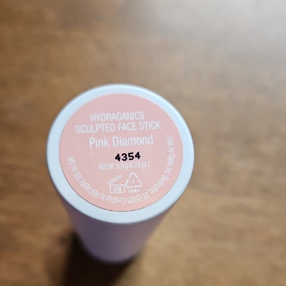 OGEE Contour Stick in PINK DIAMOND - Picture 3 of 6